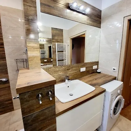 Tanie Spanie Przy Targach Poznanskich - Zameldowanie Bezobslugowe- Homestay szállás Poznań