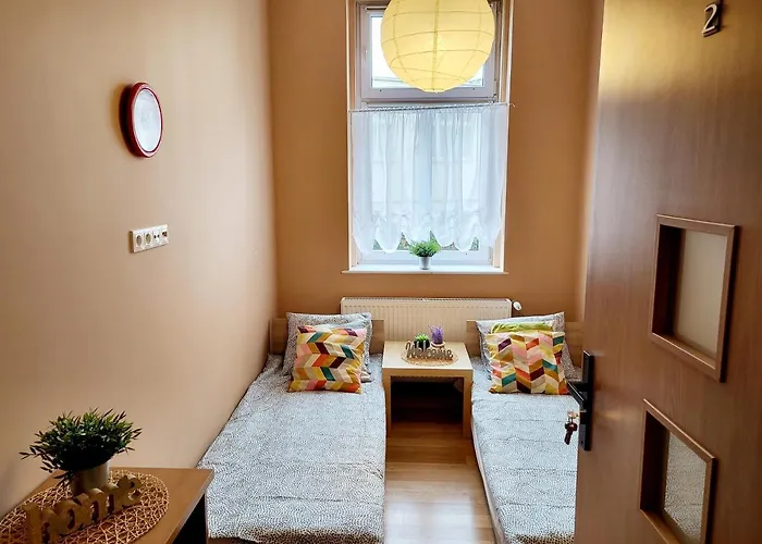 홈스테이 Tanie Spanie Przy Targach Poznanskich - Zameldowanie Bezobslugowe-