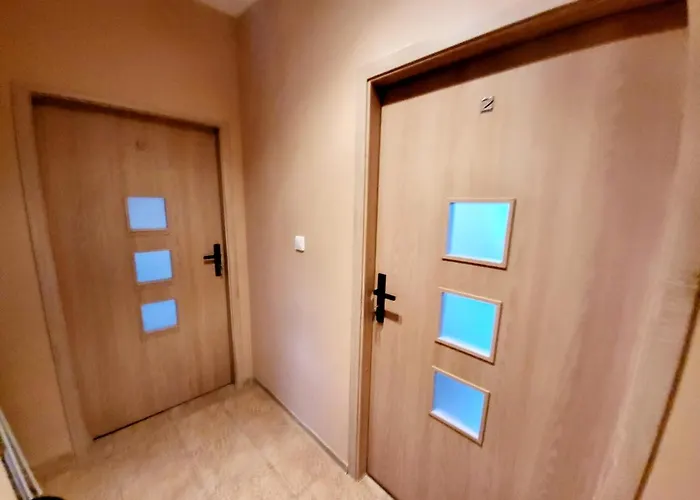 홈스테이 Tanie Spanie Przy Targach Poznanskich - Zameldowanie Bezobslugowe-