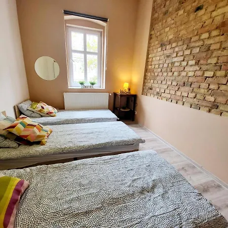 Kwatera prywatna Tanie Spanie Przy Targach Poznańskich - Zameldowanie Bezobsługowe- *