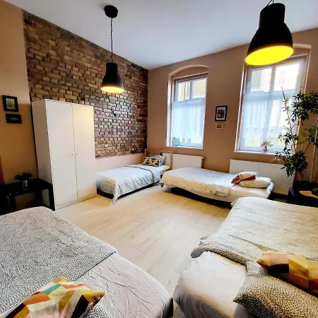 Kwatera prywatna Tanie Spanie Przy Targach Poznańskich - Zameldowanie Bezobsługowe- *