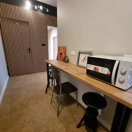 Tanie Spanie Przy Targach Poznanskich - Zameldowanie Bezobslugowe- Homestay szállás *