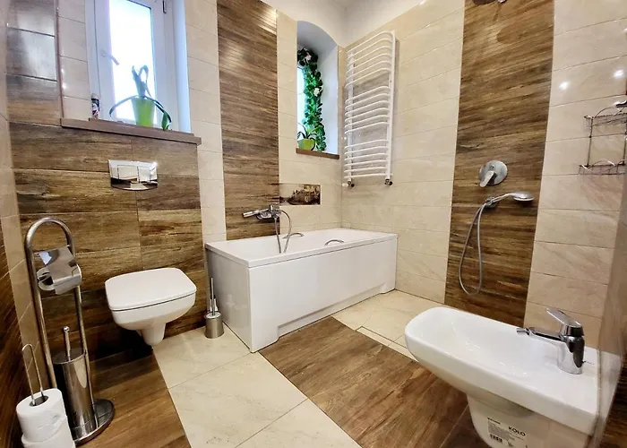 Tanie Spanie Przy Targach Poznanskich - Zameldowanie Bezobslugowe- * Poznan