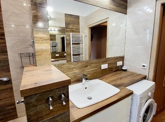 Tanie Spanie Przy Targach Poznanskich - Zameldowanie Bezobslugowe- Pansiyon Poznan