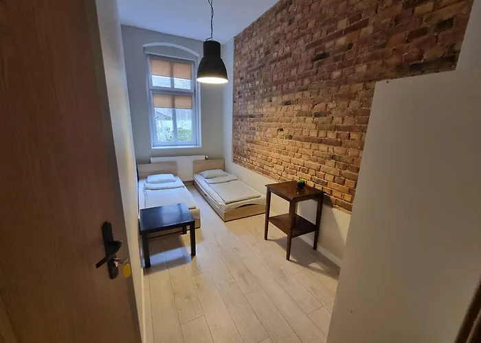 Tanie Spanie Przy Targach Poznanskich - Zameldowanie Bezobslugowe- Pansiyon Poznan